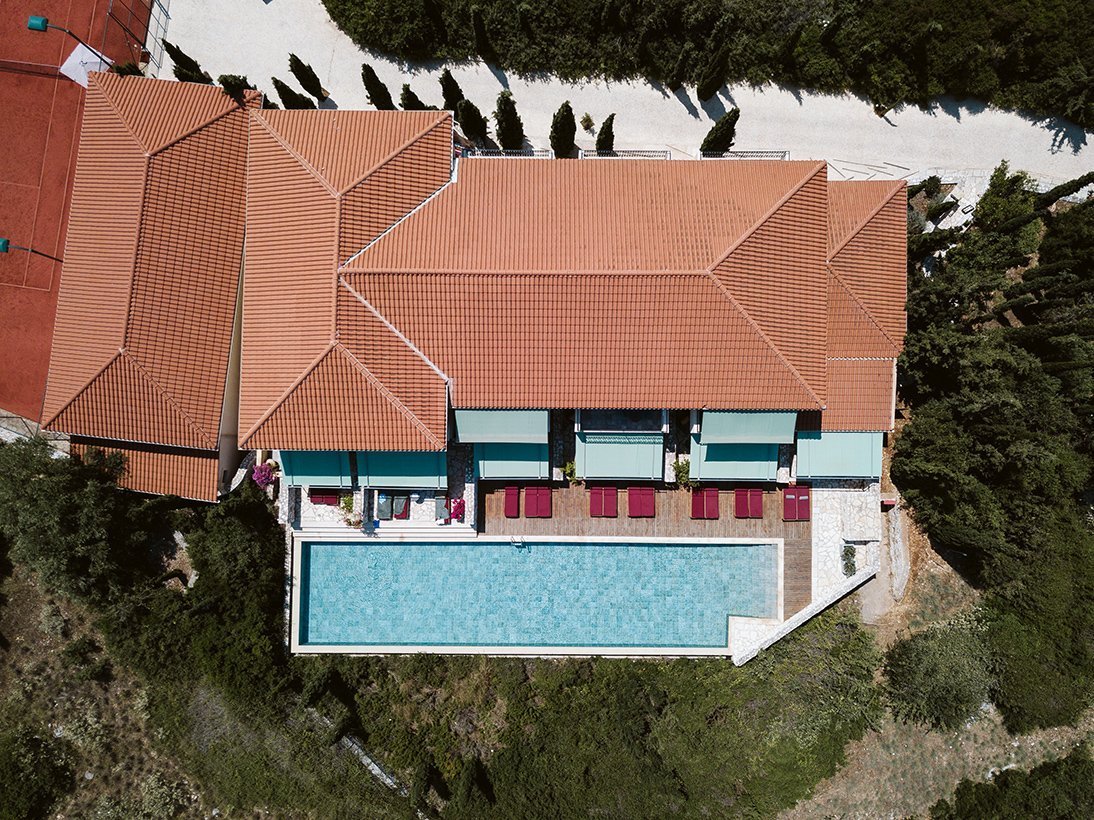 Hotel Emelisse private pool.jpg
