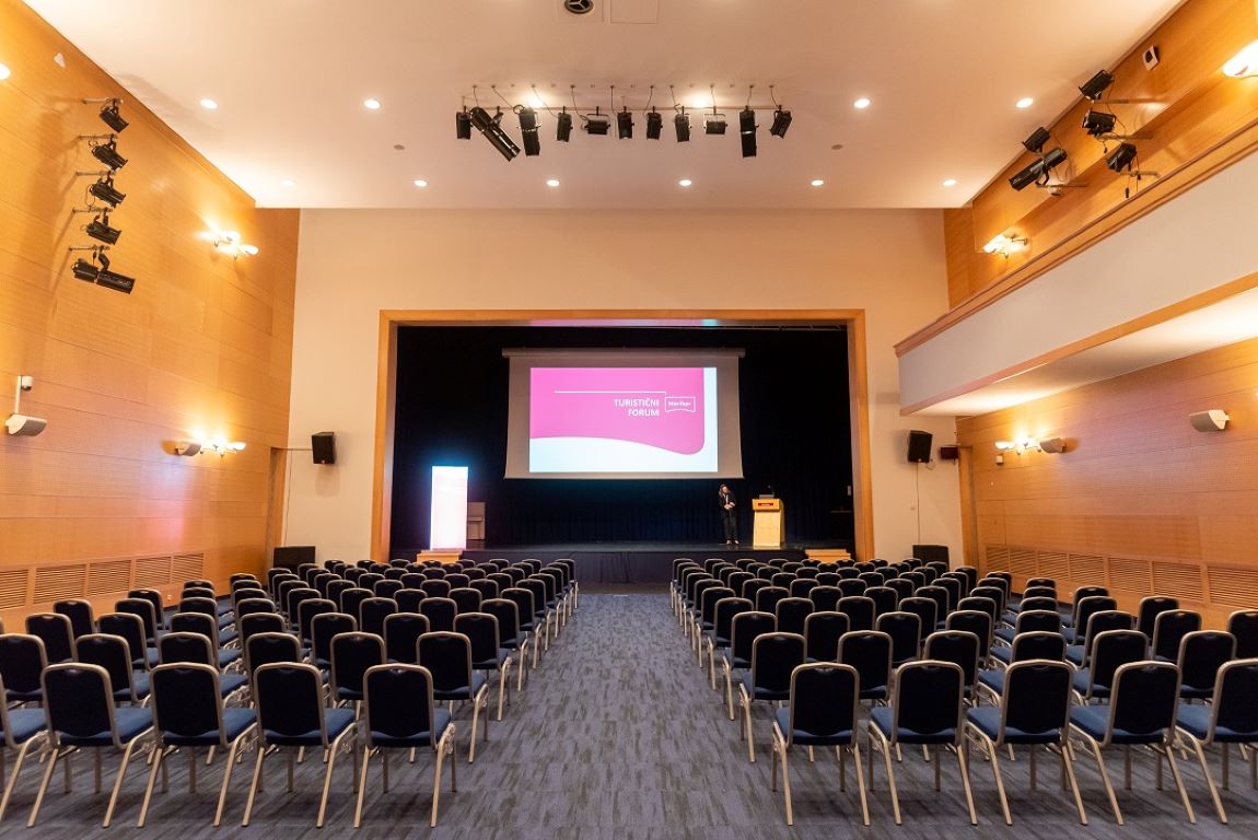 Habakuk Hotel-Sala za konferencije.jpg
