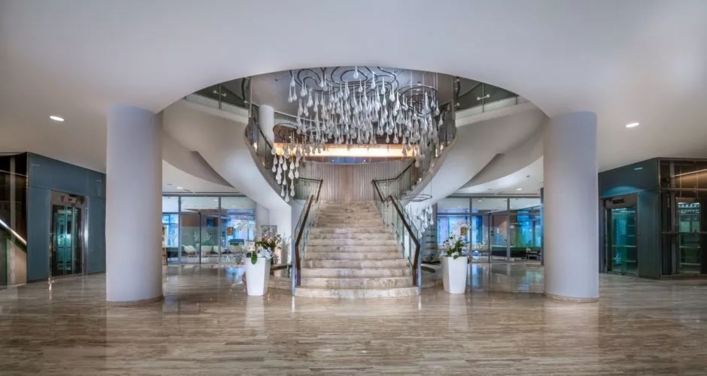 Hotel Thermana Park Lasko-Ulaz u hotel.jpg