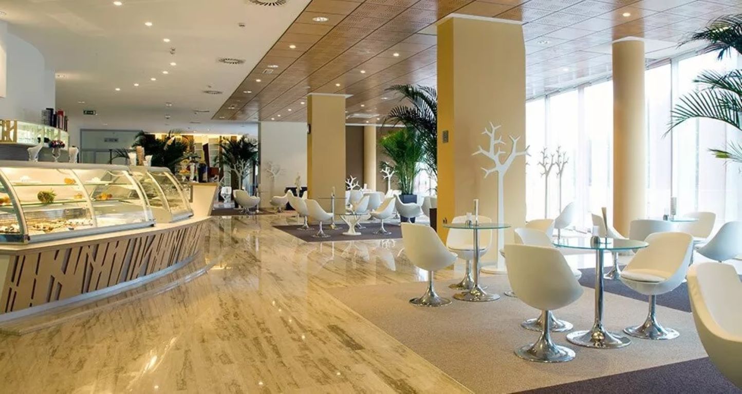 Thermana Park Lasko Hotel-Restoran.jpg