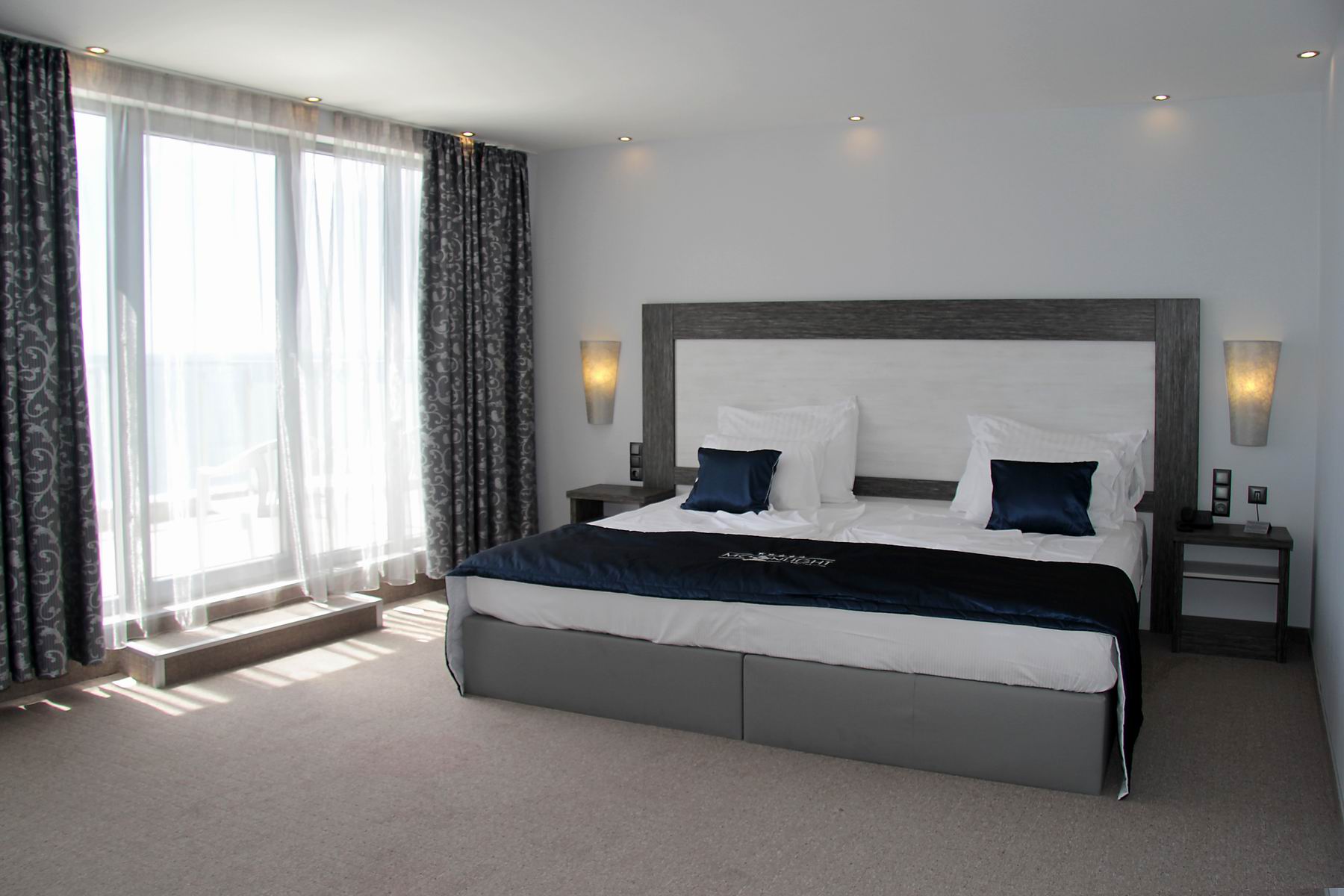Hotel Moonlight-Studio.jpg