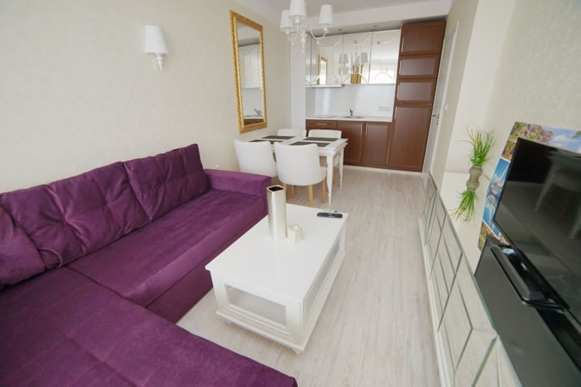 Harmony Suites 10-Dnevna soba apartmana.jpg