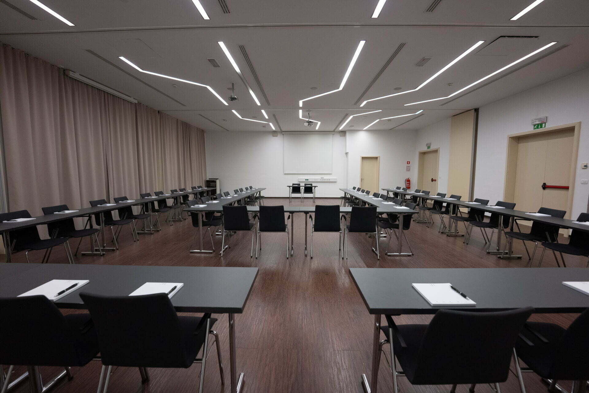 Boutique Hotel Portorose-Sala za konferencija.jpg