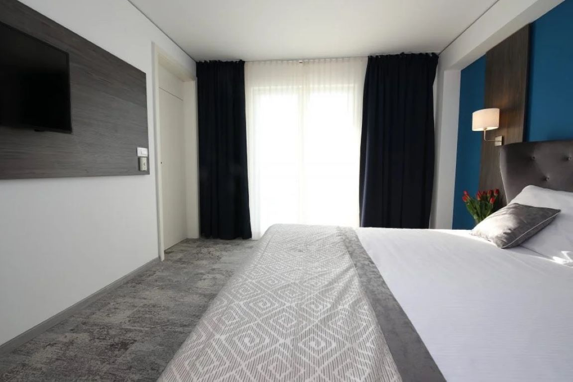 Boutique Hotel Portorose-Stanmdardna soba.jpg