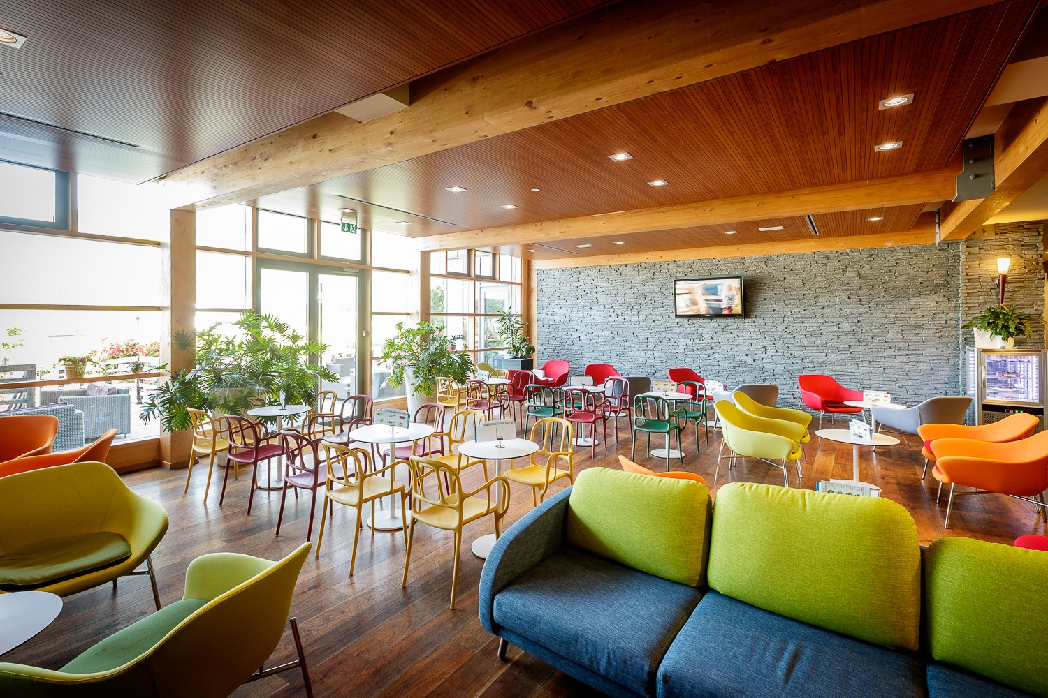 Eco Hotel Bohinj-Lobby.jpg
