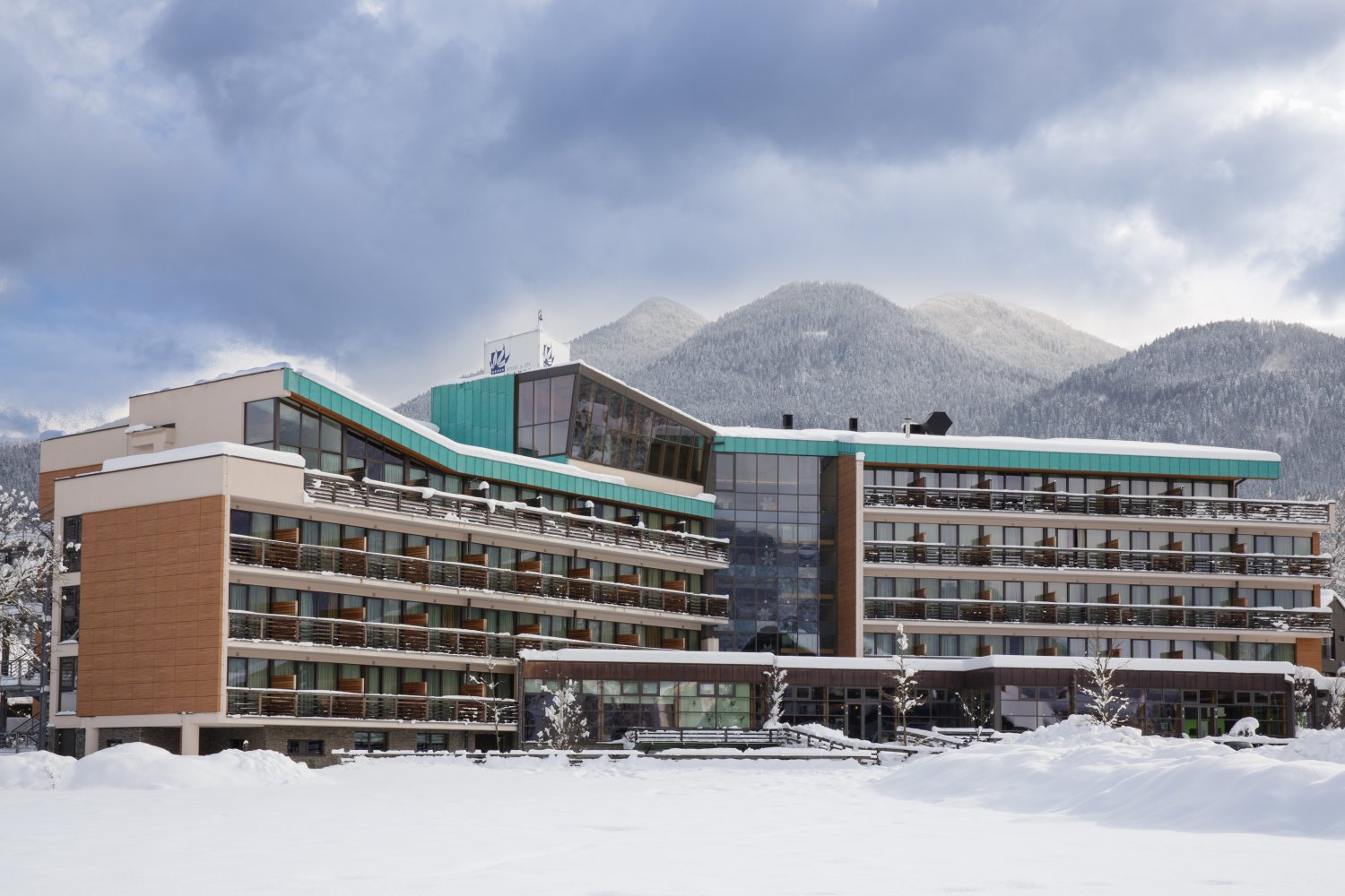Eco Hotel Bohinj-Panorama hotela.jpg