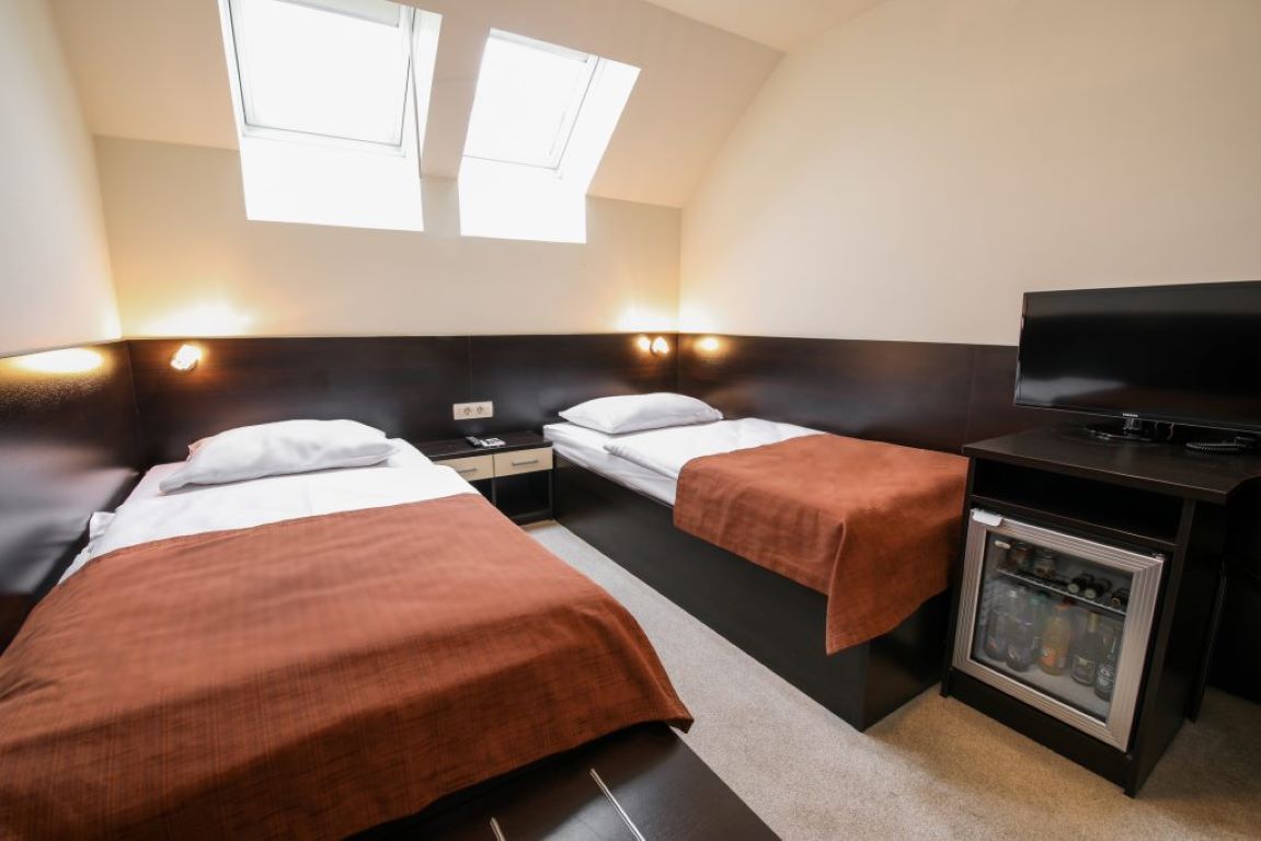 Evropa Hotel-Standardna soba potkorvlje.jpg