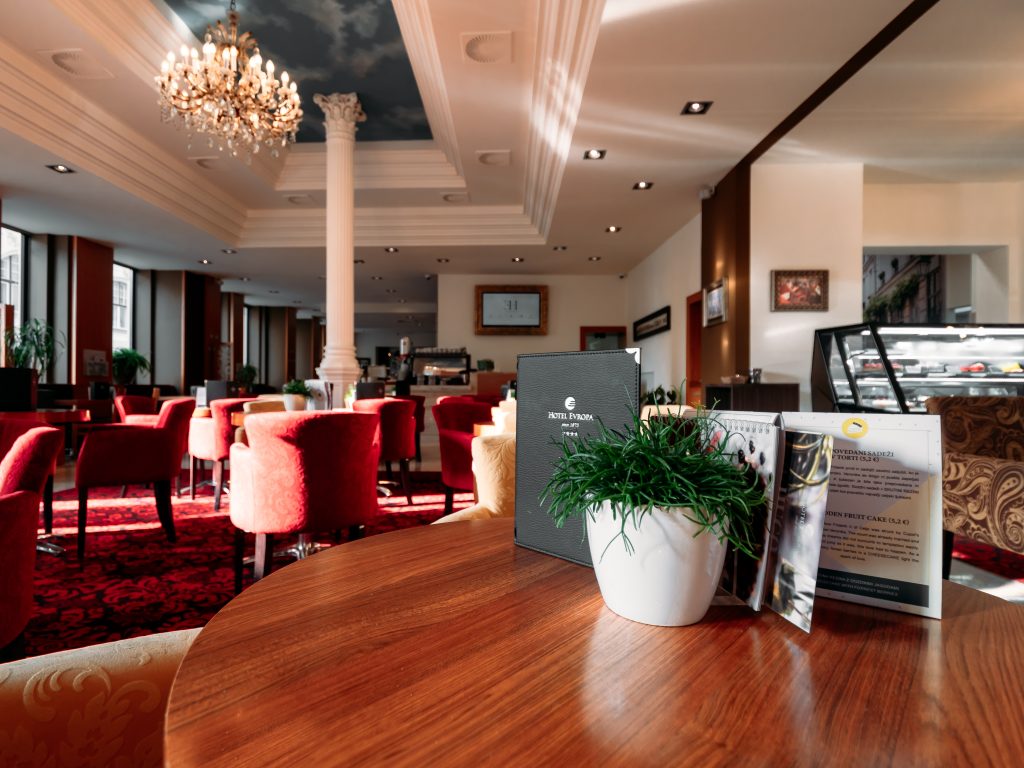 Hotel Evropa-Lobby.jpg