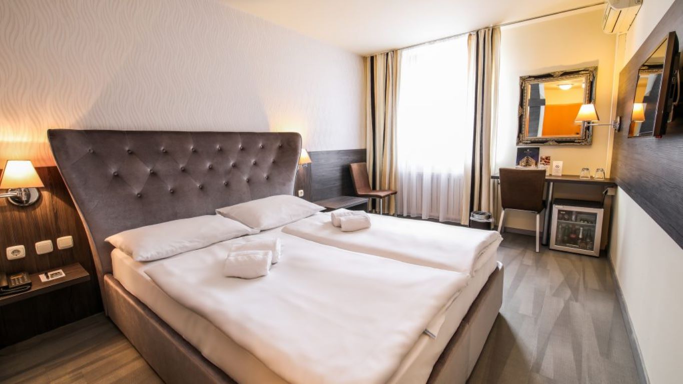 Hotel Evropa-Standardna soba.jpg
