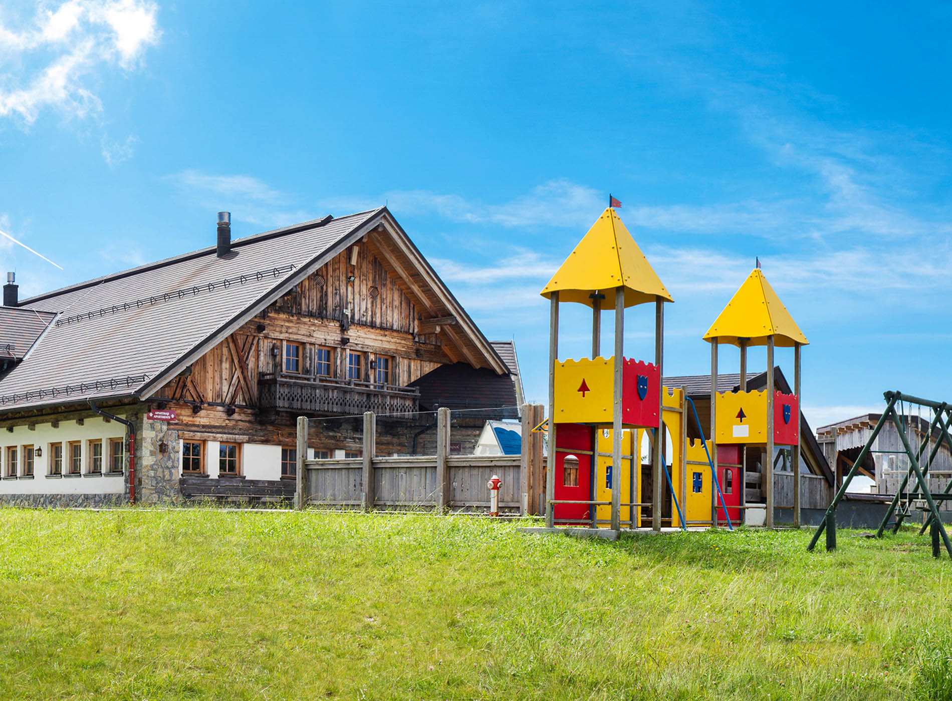 Apartmani Alpska Perla-Decije igraliste.jpg