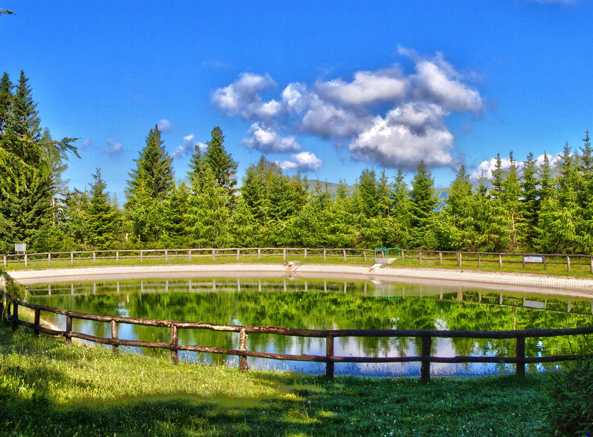 Apartmani Alpska Perla-Jezero.jpg