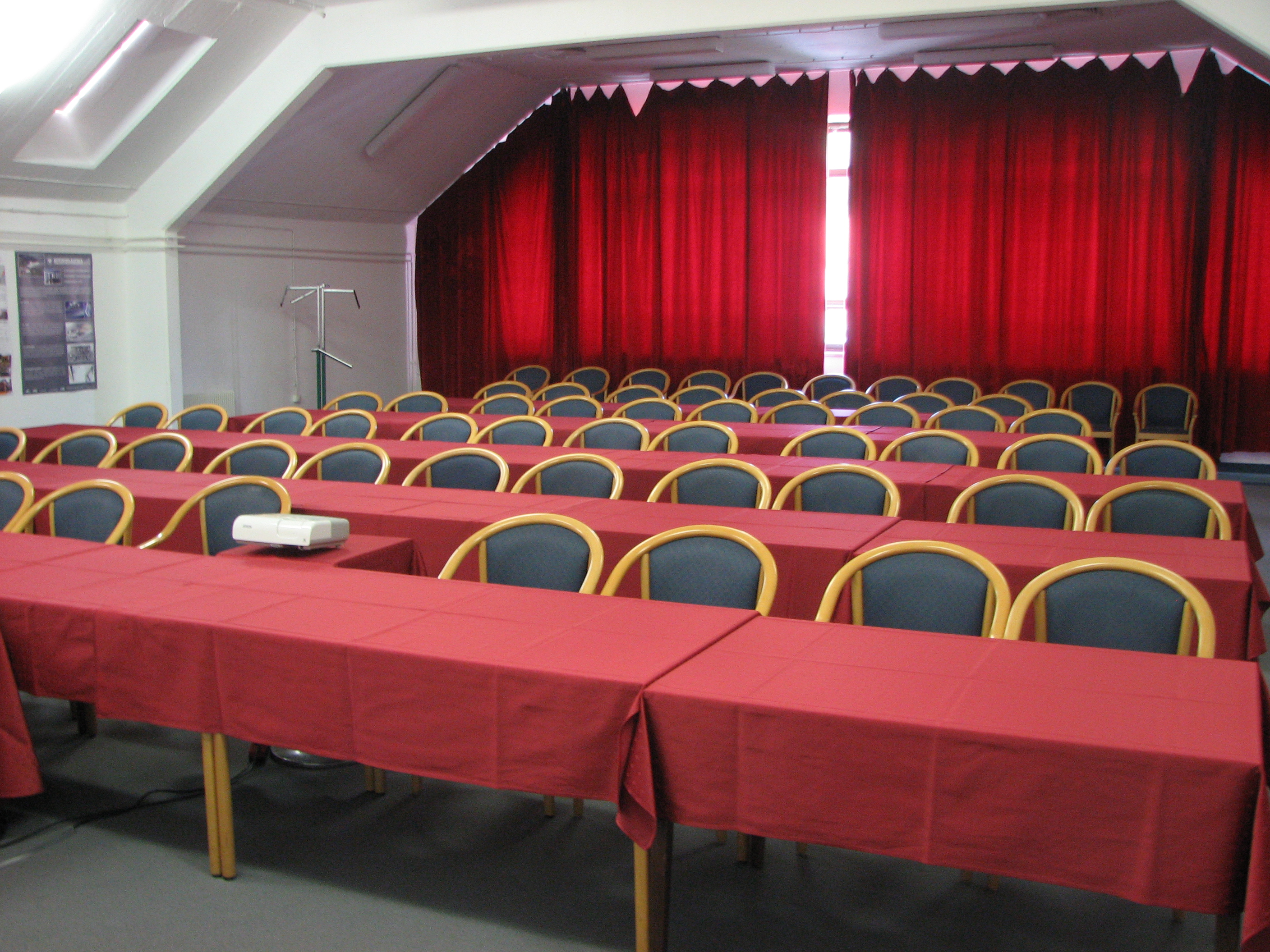 Cerkno Hotel-Sala za konferencije.jpg