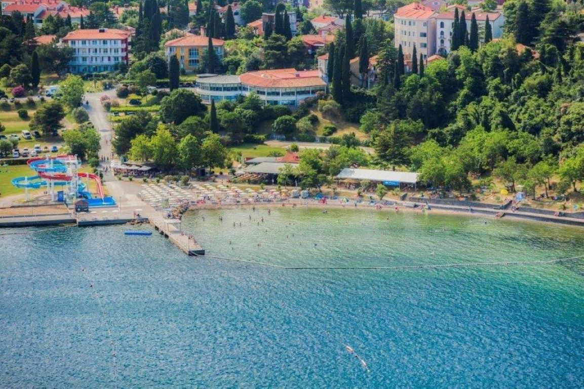 Haliaetum Hotel-Plaza.jpg