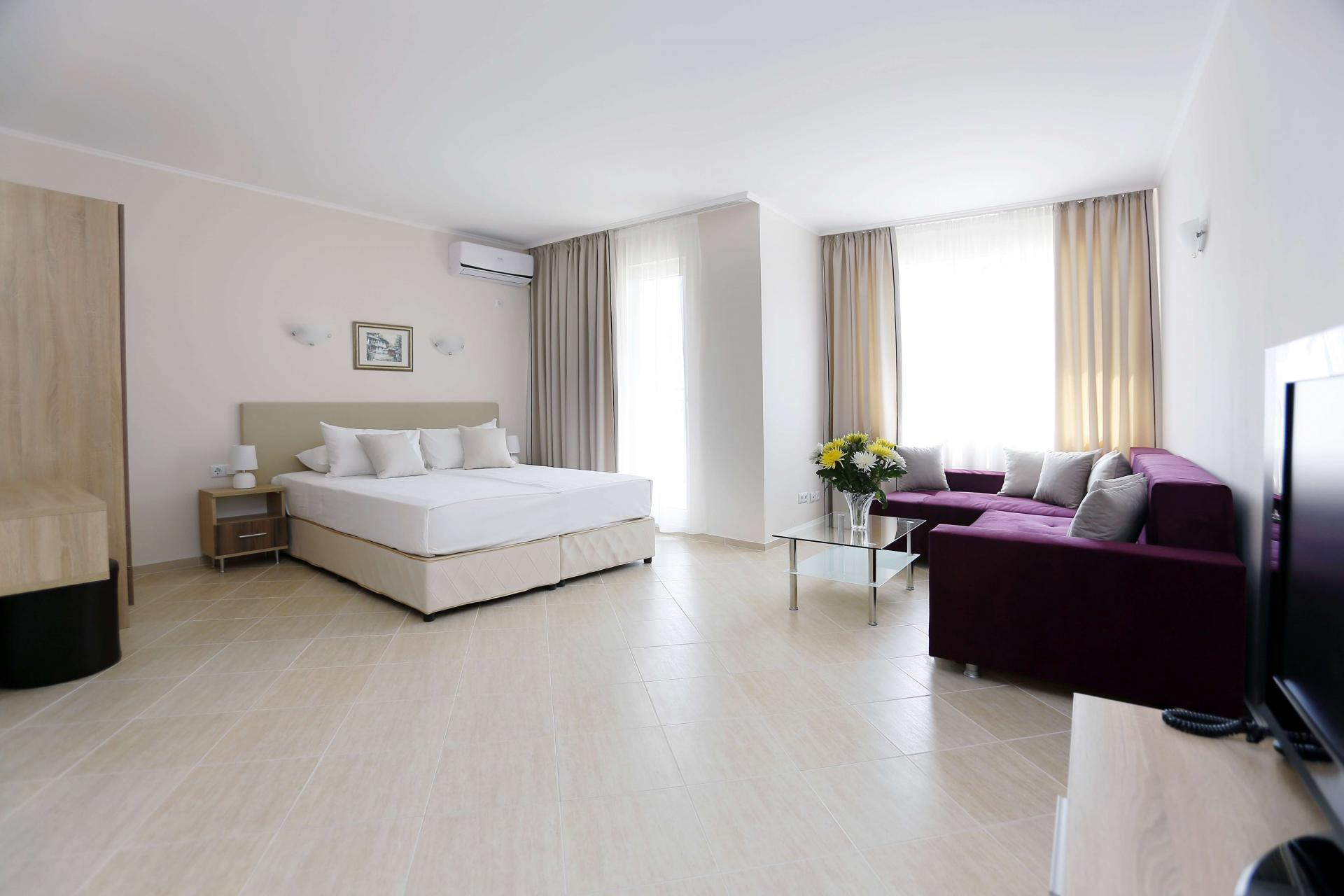 Sunrise River Beach Resort-Studio.jpg