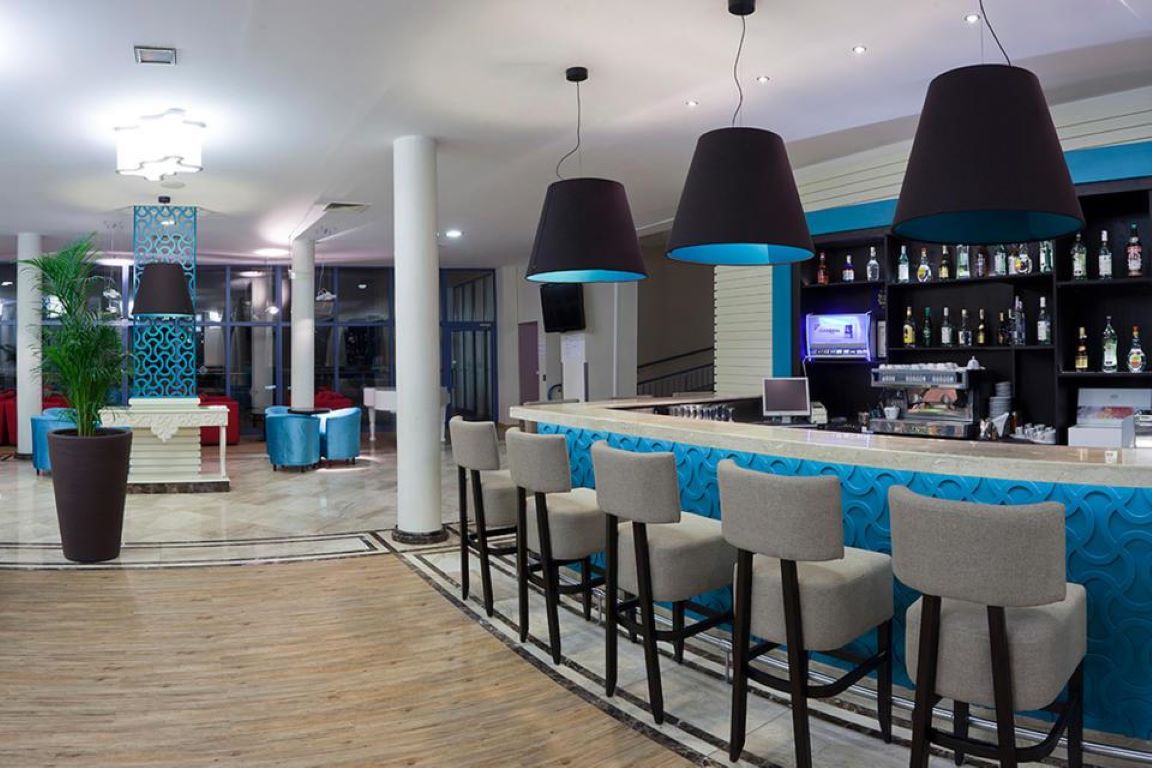 Azalia Hotel-Lobby bar.jpg