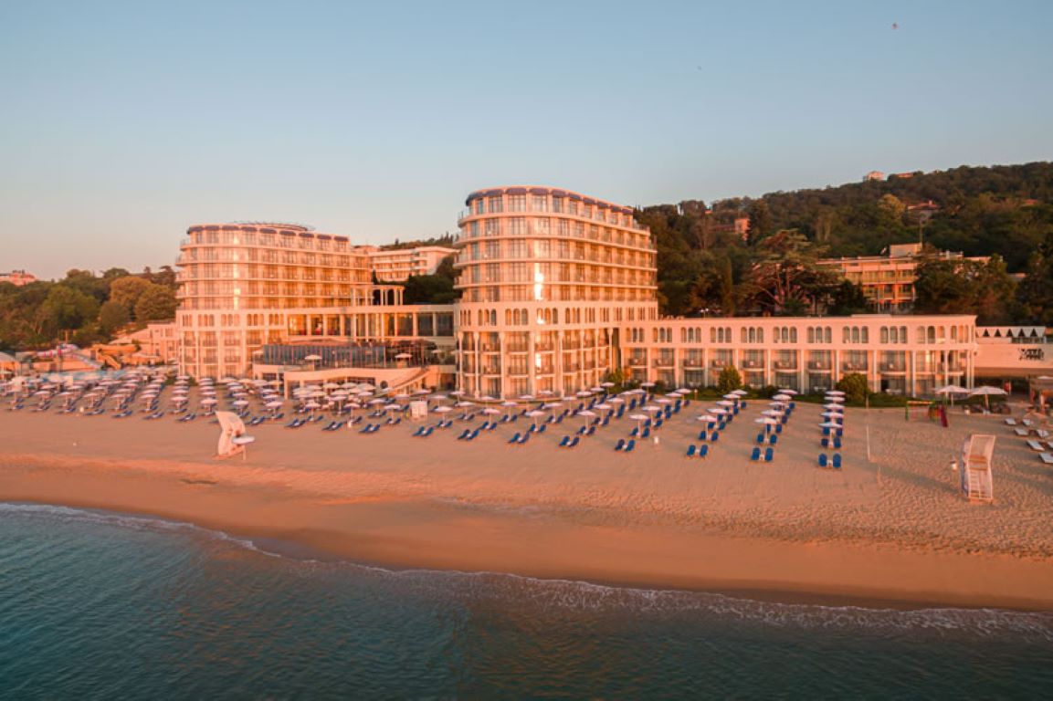 Hotel Azalia-Spoljasnji izgled.jpg