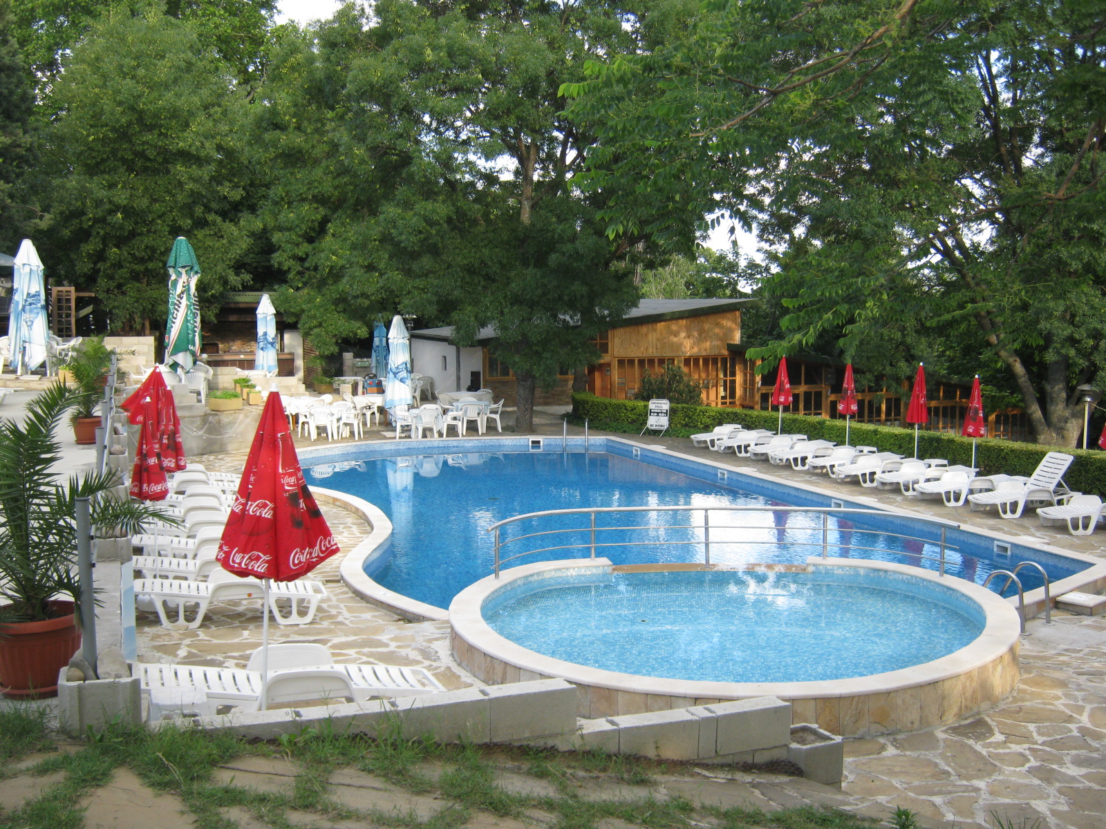 Neptun Hotel-Bazen.JPG