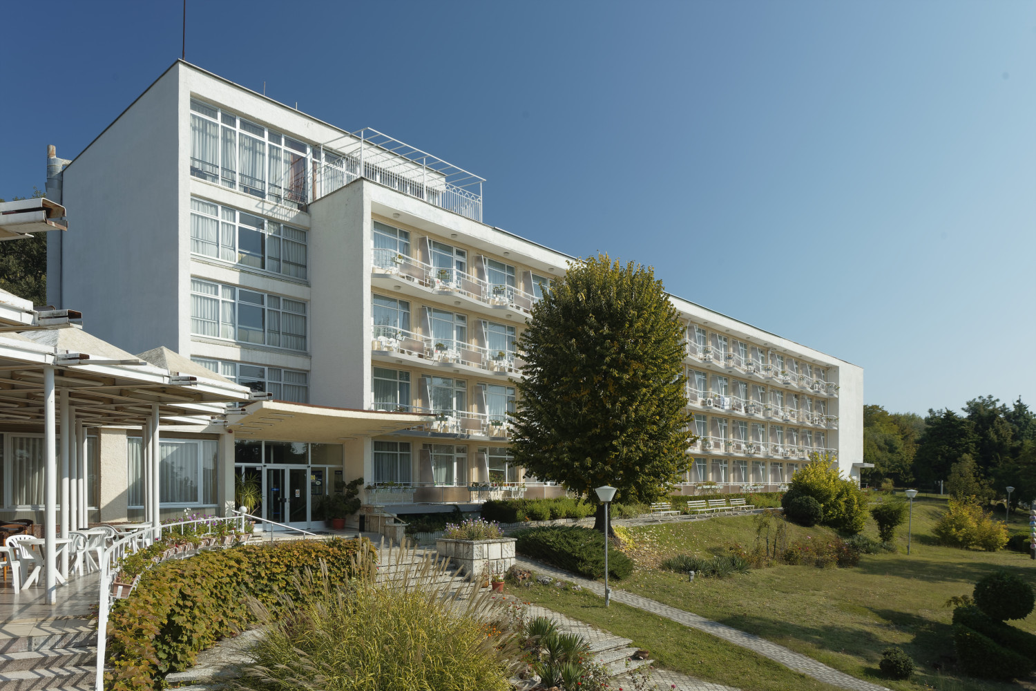 Neptun Hotel-Zgrada hotela.jpg