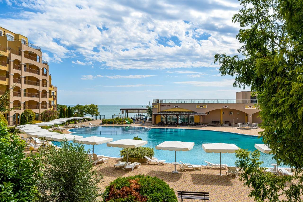 Midia Grand Resort bazen.jpg