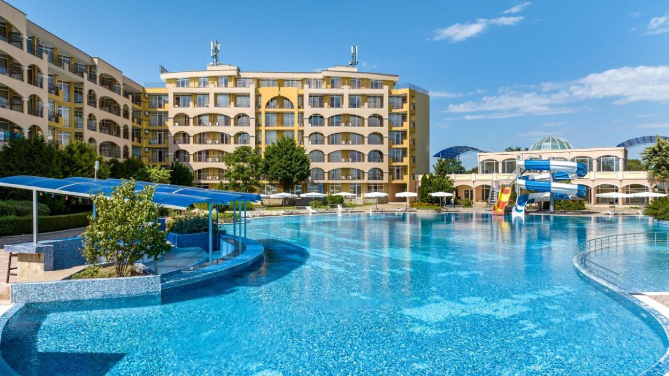 Midia Grand Resort hotel bazen.jpg