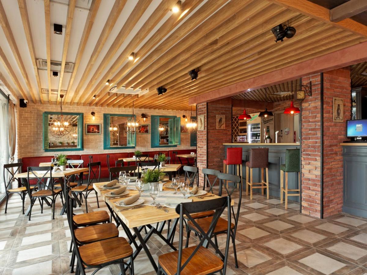 Antik hotel restoran.jpg