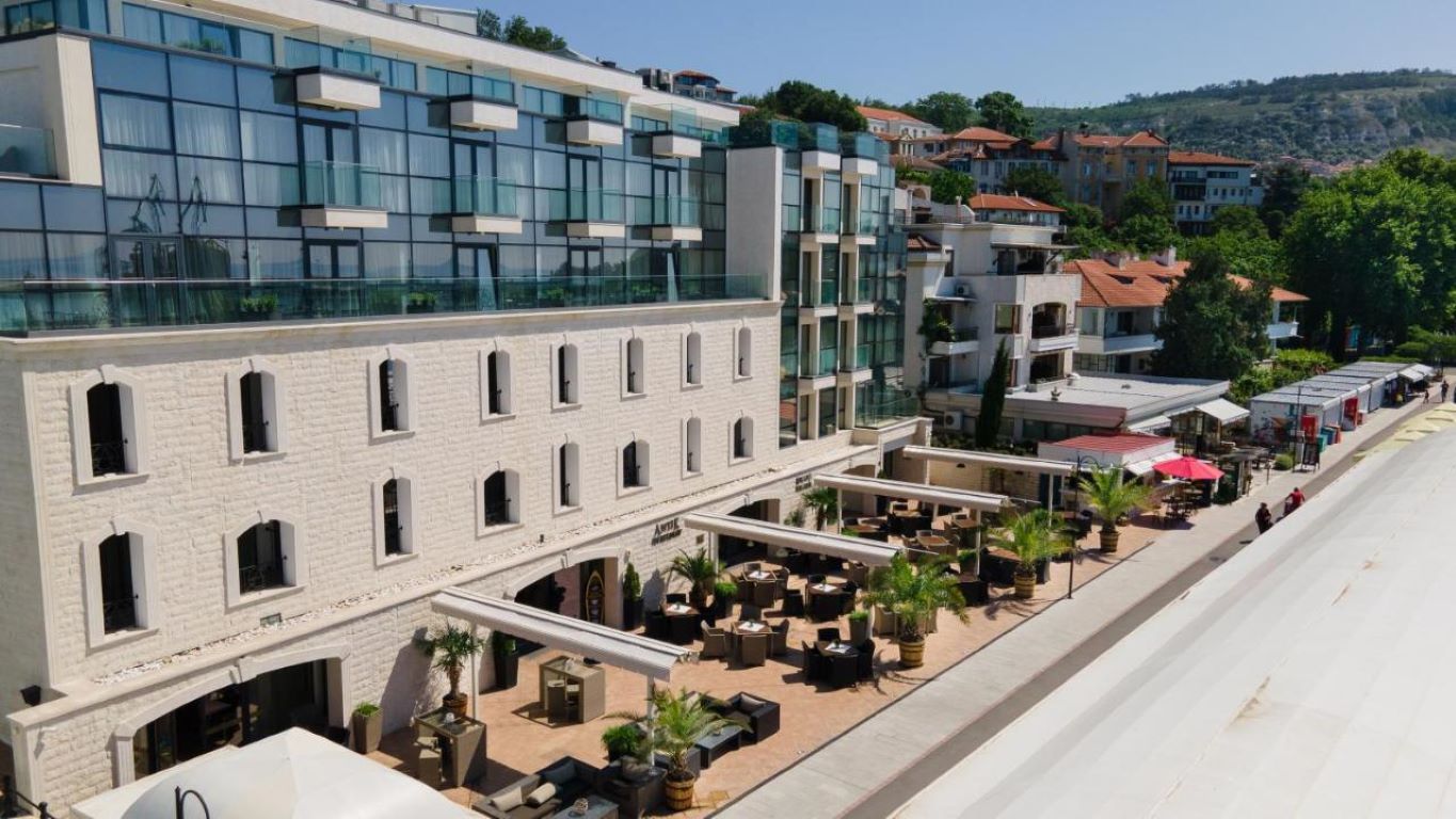 Antik hotel.jpg