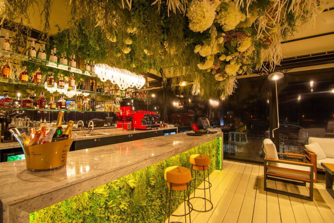 Mistral hotel bar.jpg