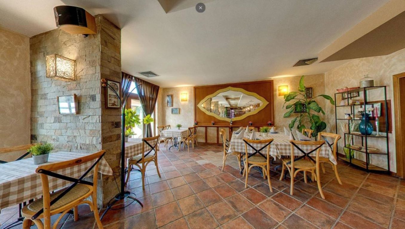 Mistral hotel restoran hotela.jpg