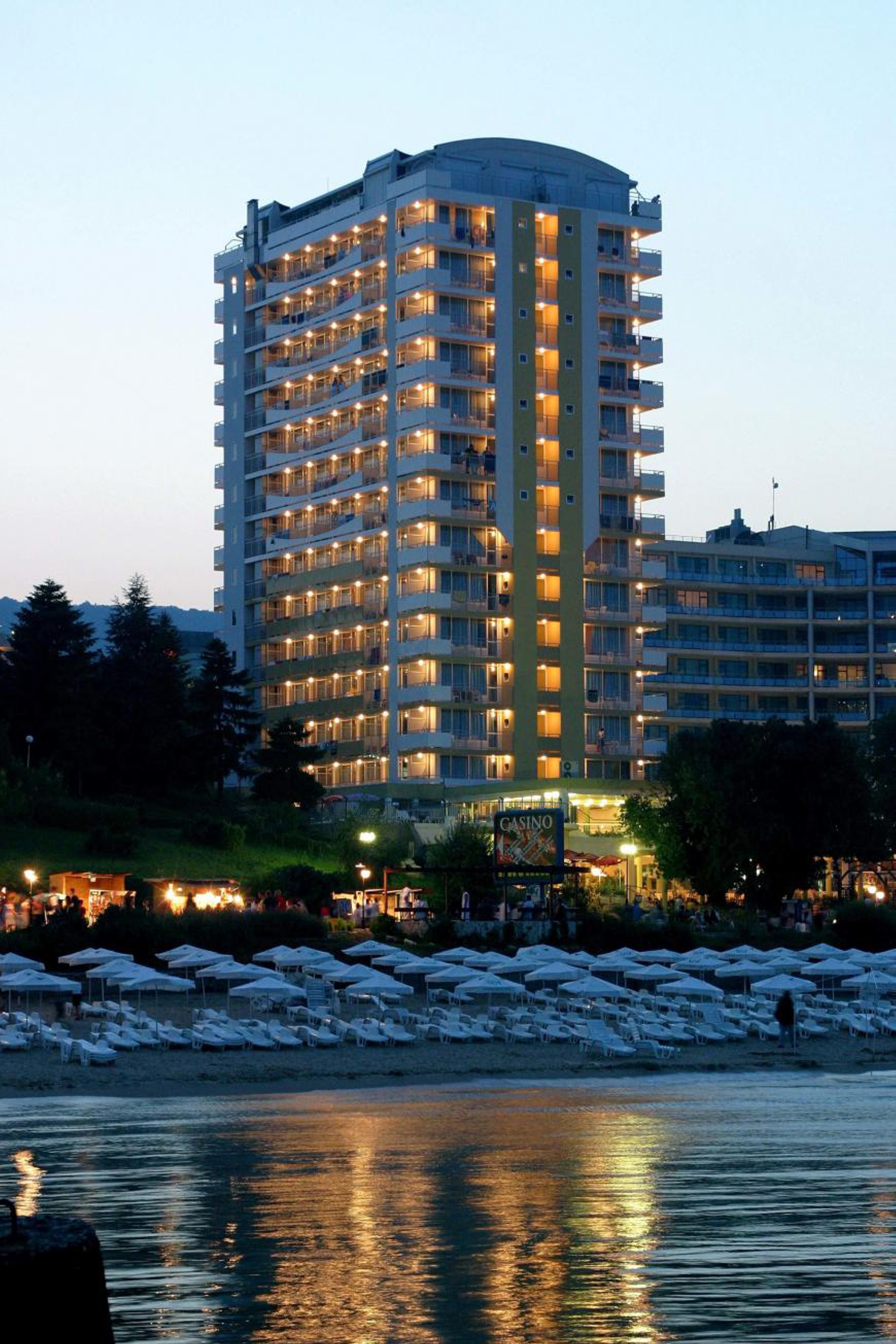 Hotel Bonita-Izgled nocu.jpg
