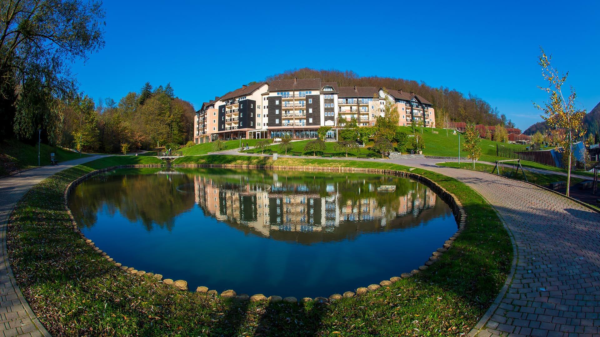 Aparthotel Rosa-Kompleks hotela.jpg