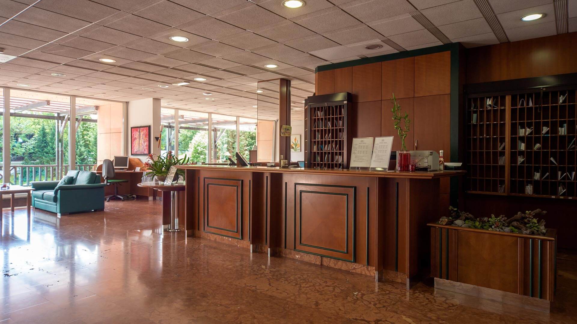 Aparthotel Rosa-Recepcija.jpg