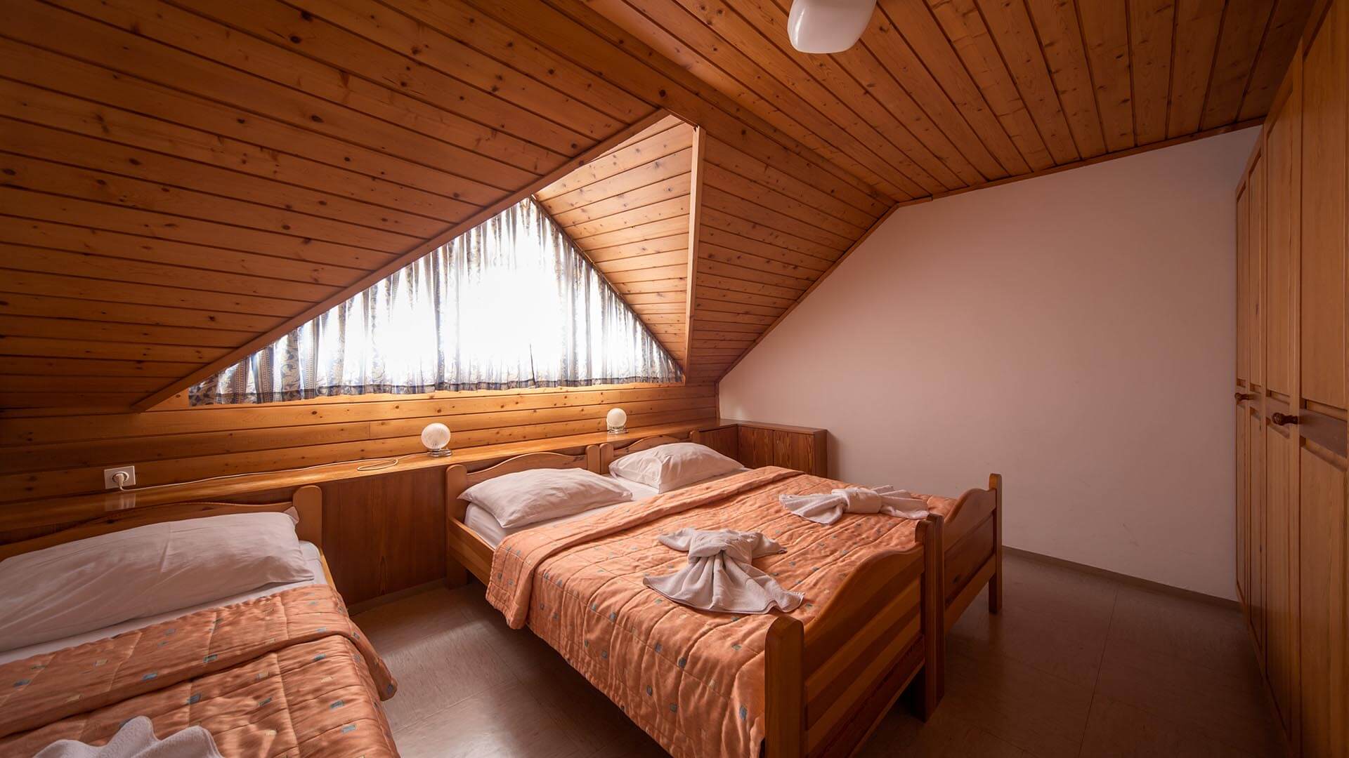 Hotel Vas Lipa-Apartman tip C.jpg