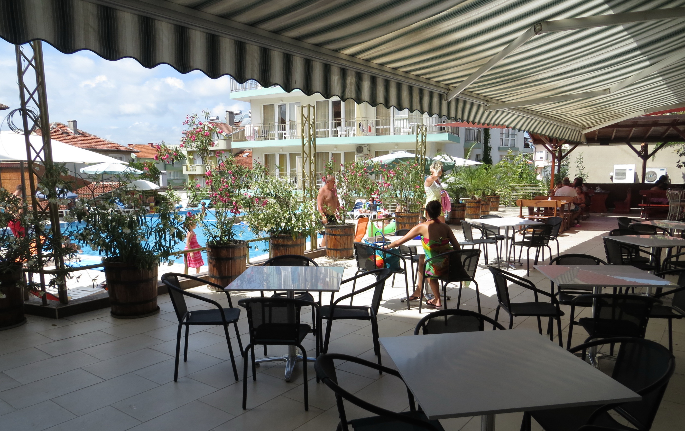 Onyx hotel basta.jpg