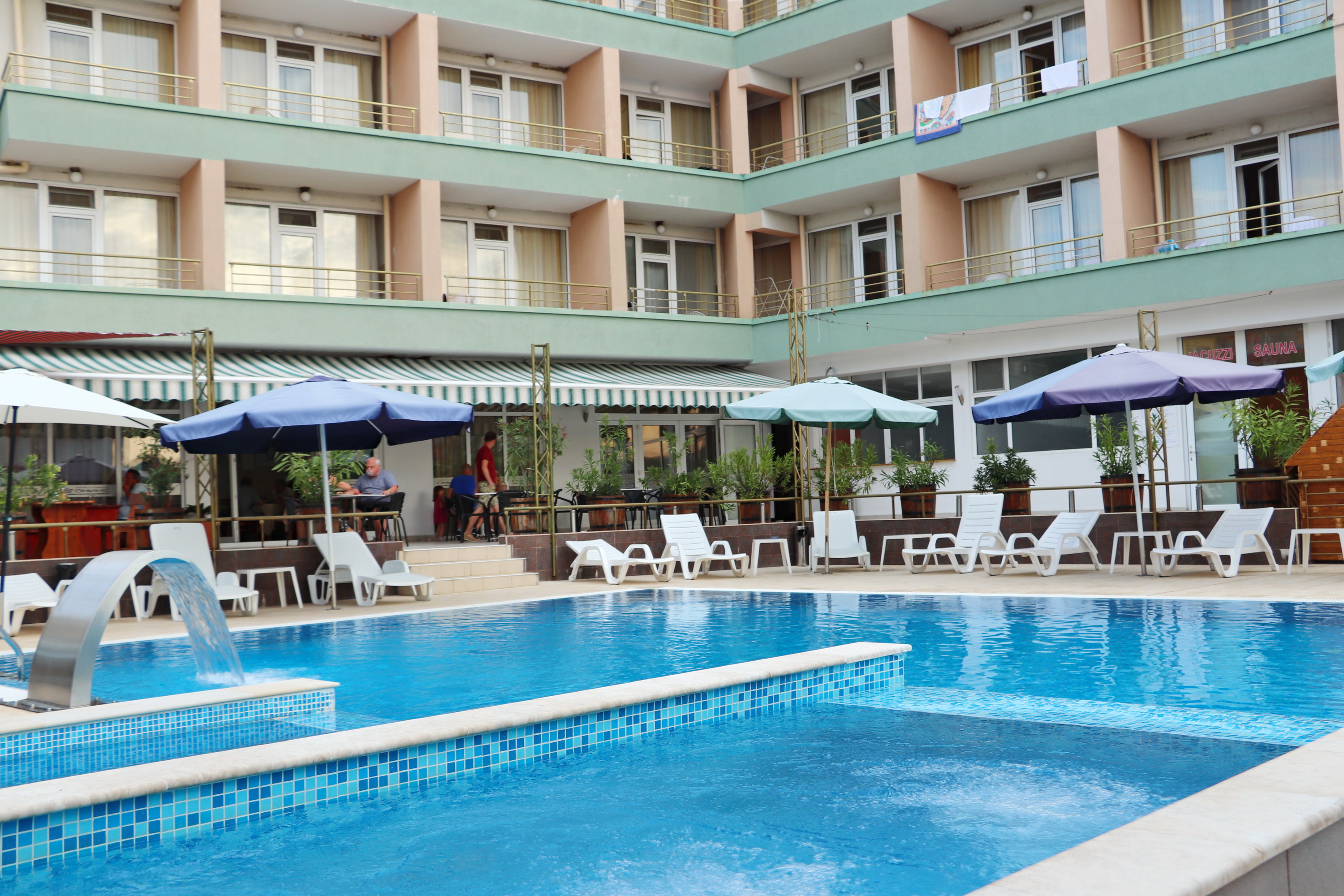 Onyx hotel bayen.jpg