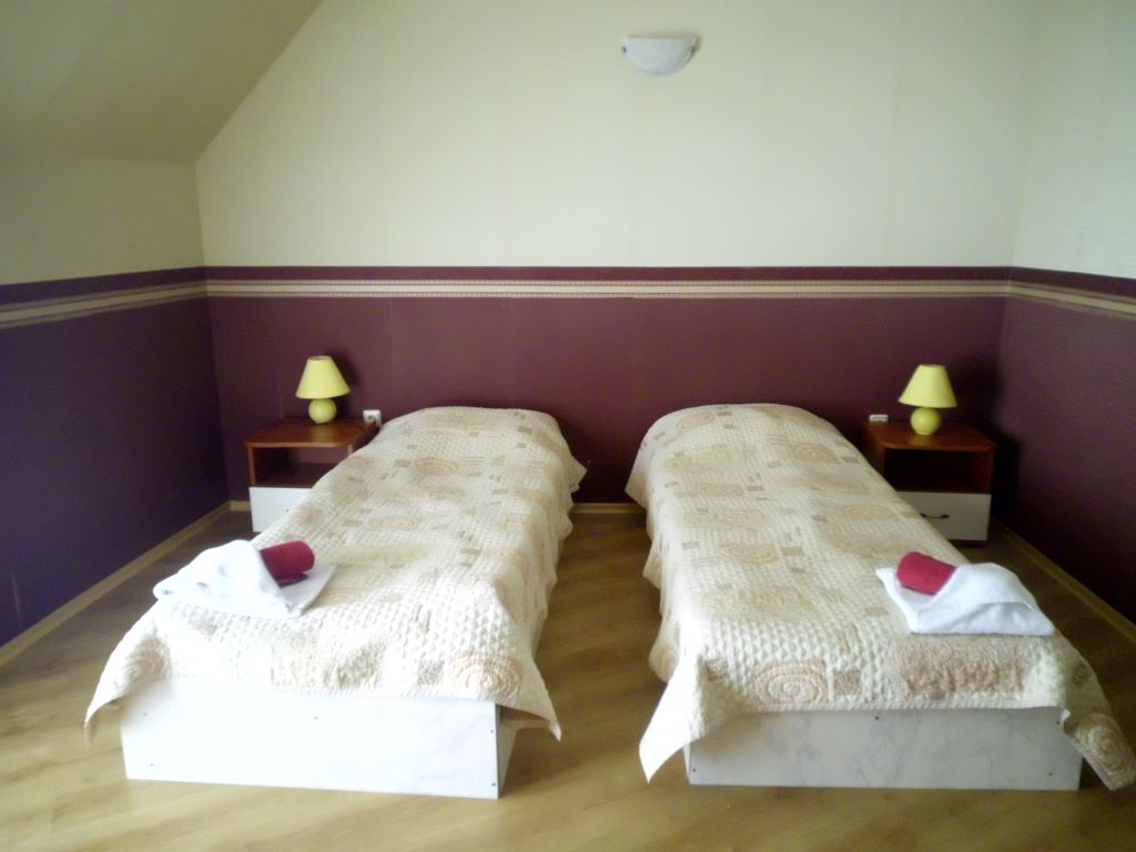 Pancho hotel dvokrevetna soba.JPG