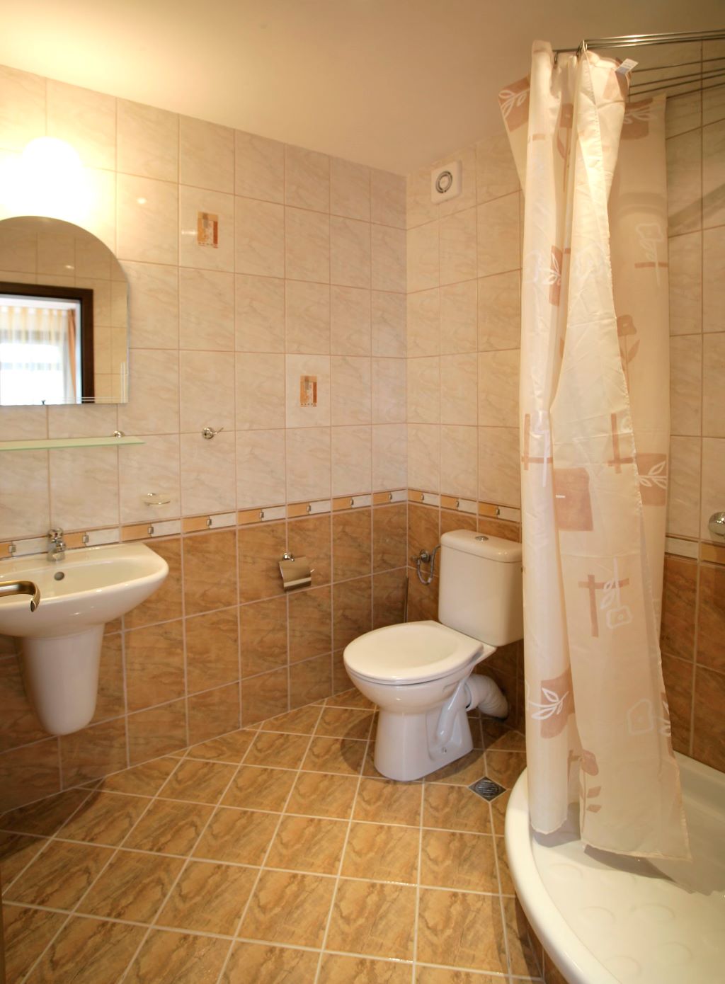 Galeria hotel kupatilo.jpg