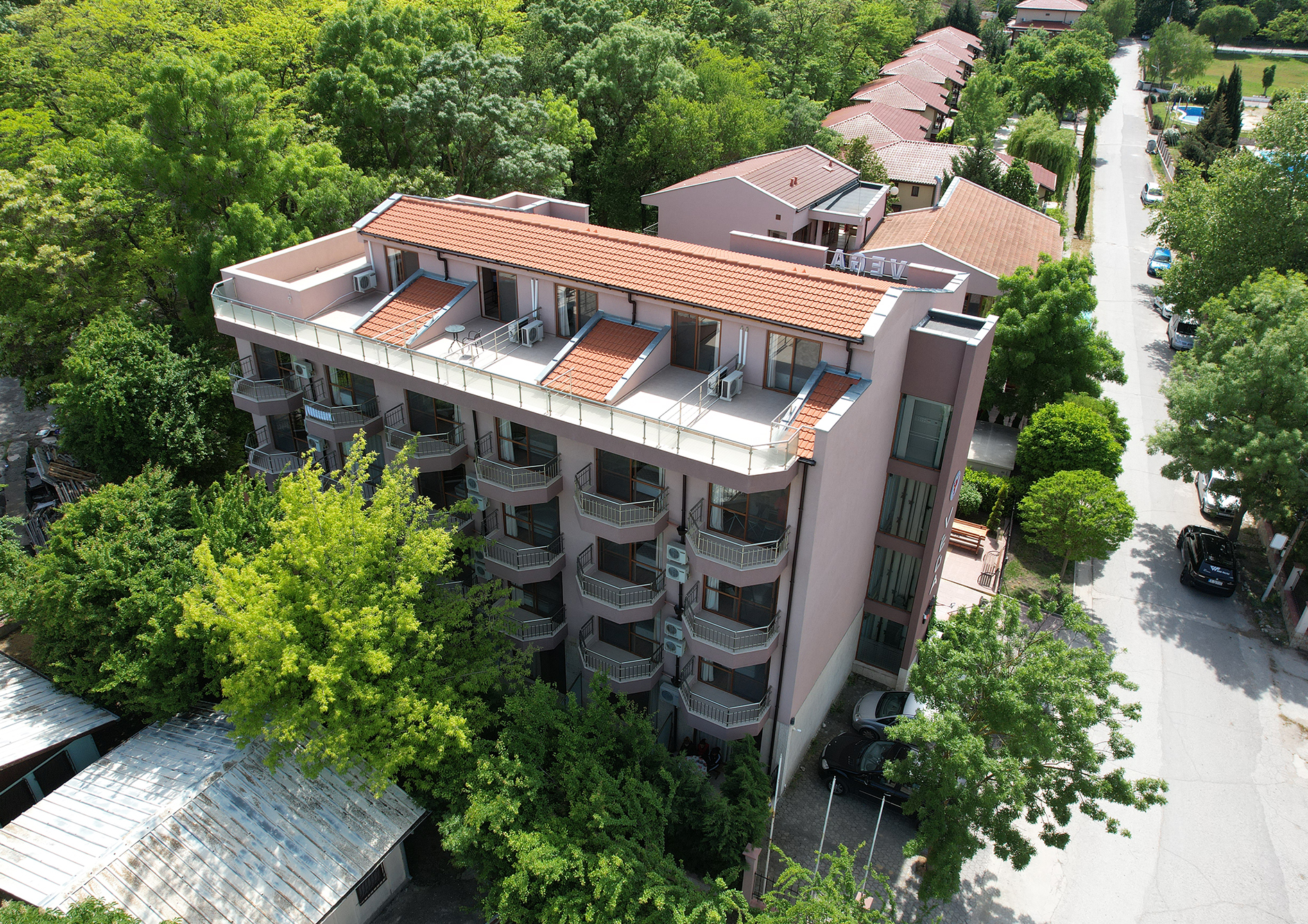 Vega Hotel-Okruzenje hotela.jpg
