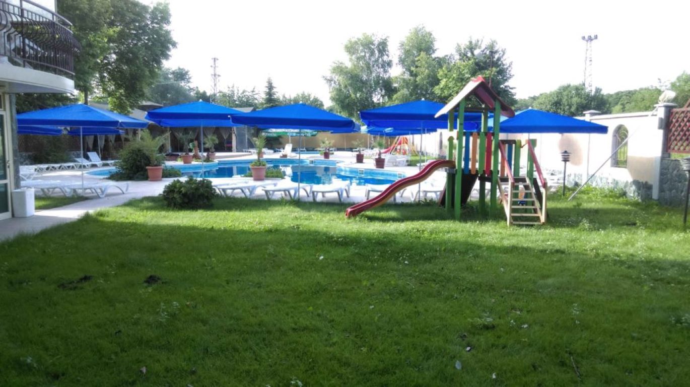 Kristel Park-Decije igraliste.jpg