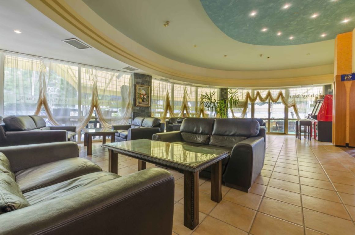Kristel Park Hotel-Lobby.jpg