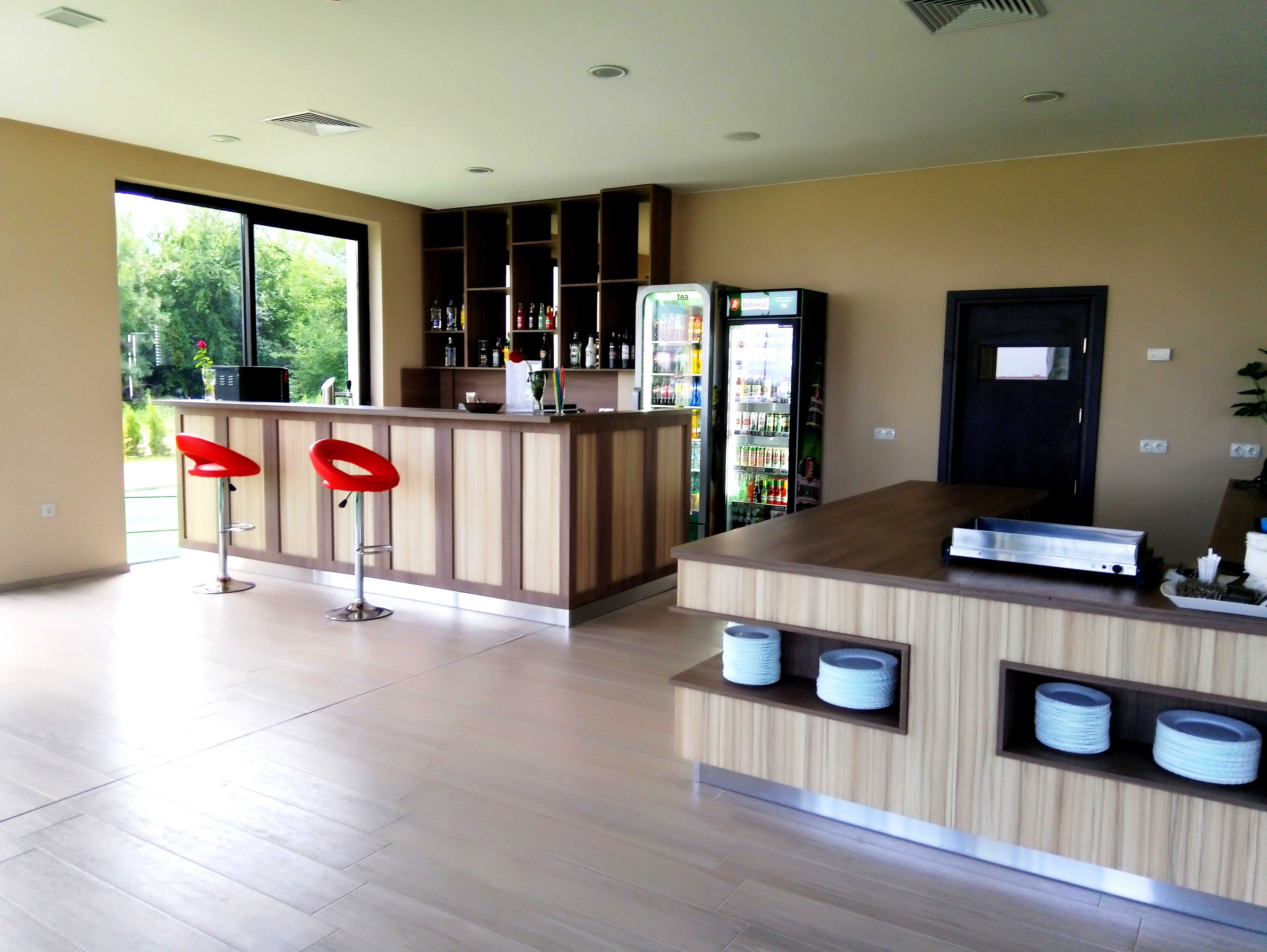 Magnific Hotel-Lobby bar.jpg