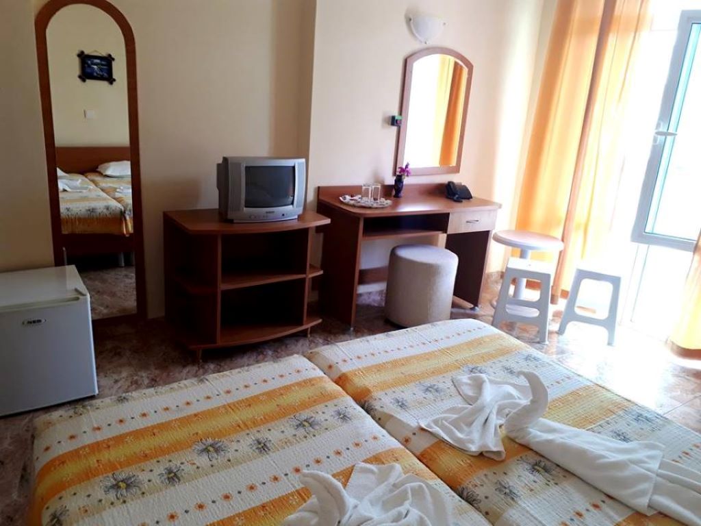 Hotel Palace Kranevo-Standardna soba.jpg