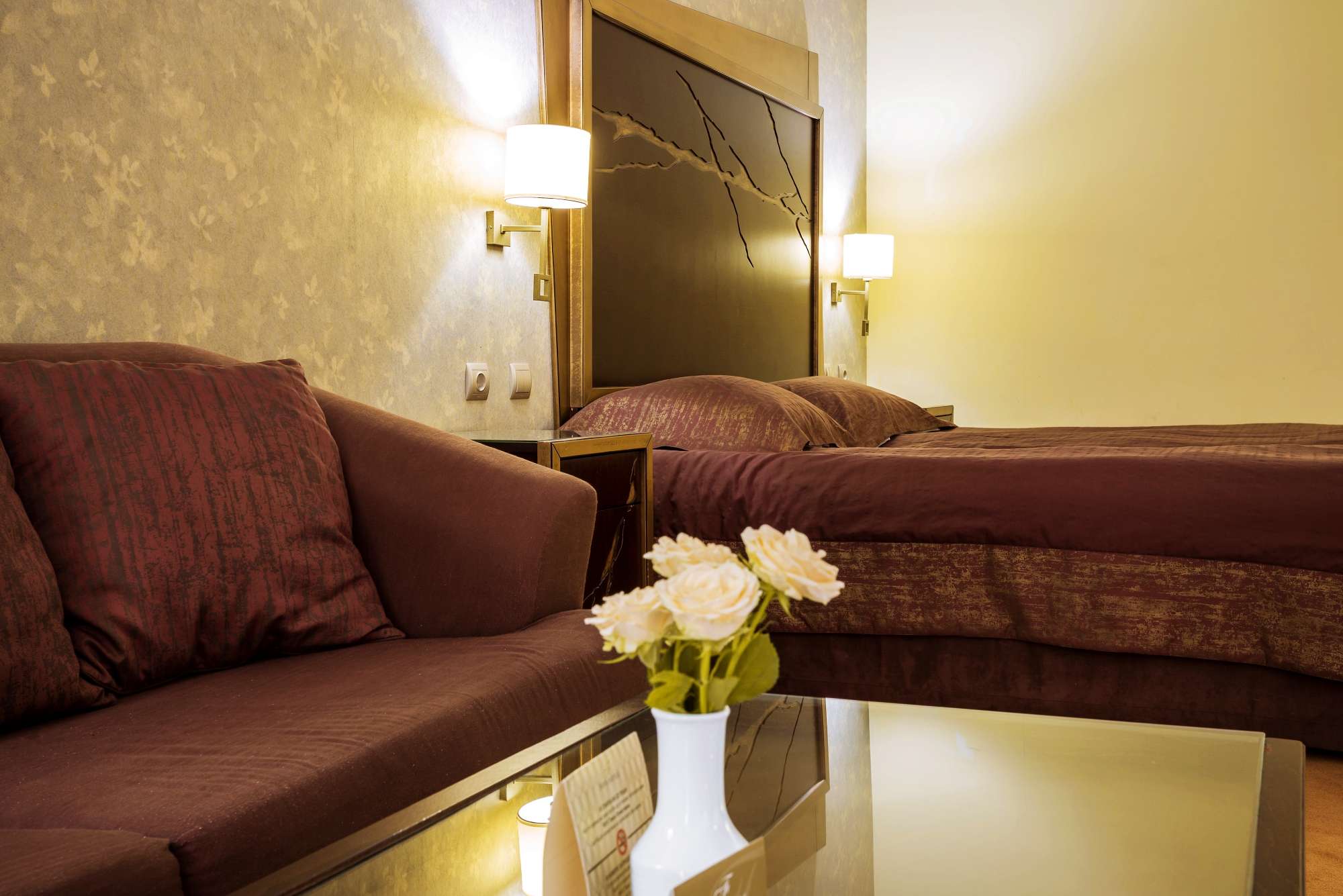 Festa via Pontica hotel family room.jpg