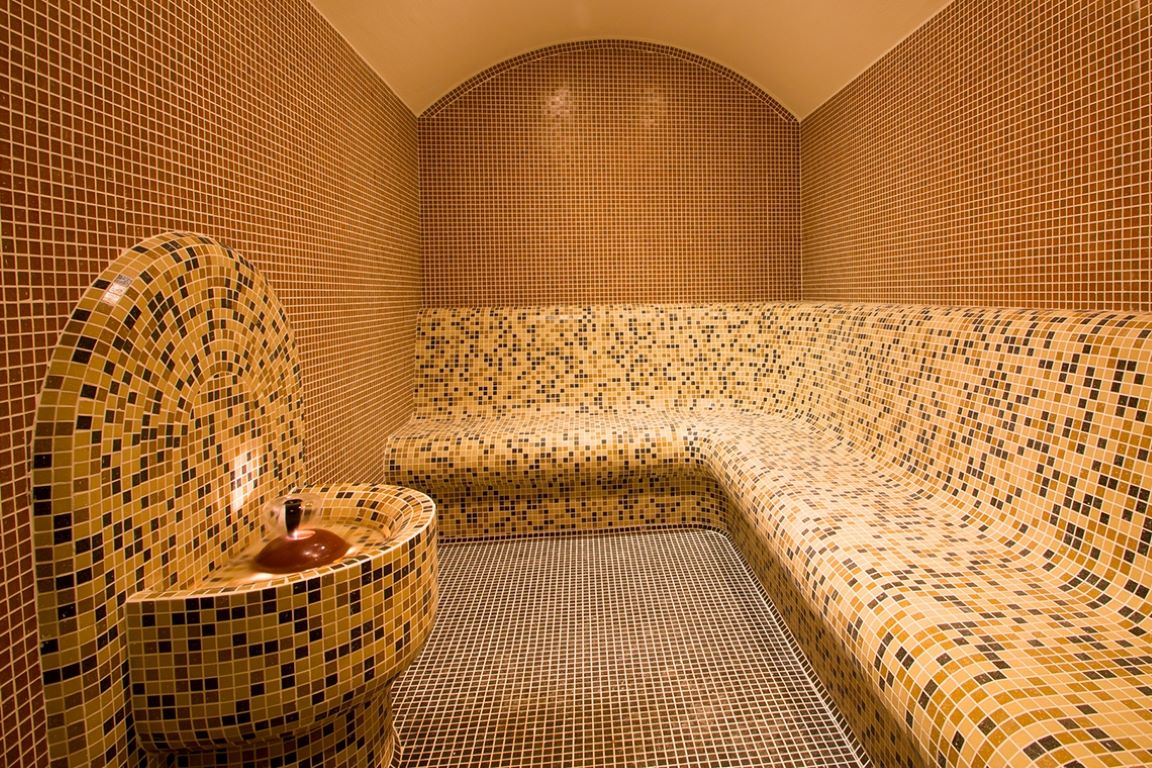 Oasis Apart Hotel-Parno kupatilo.jpg