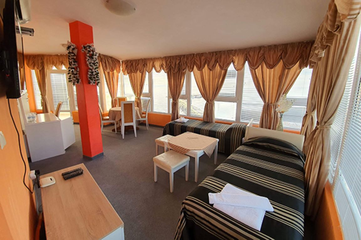 Hotel Paros one bedroom suite superior.jpeg