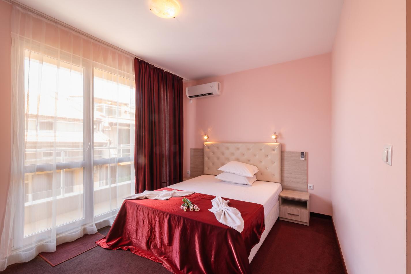 Zeus hotel deluxe.jpg