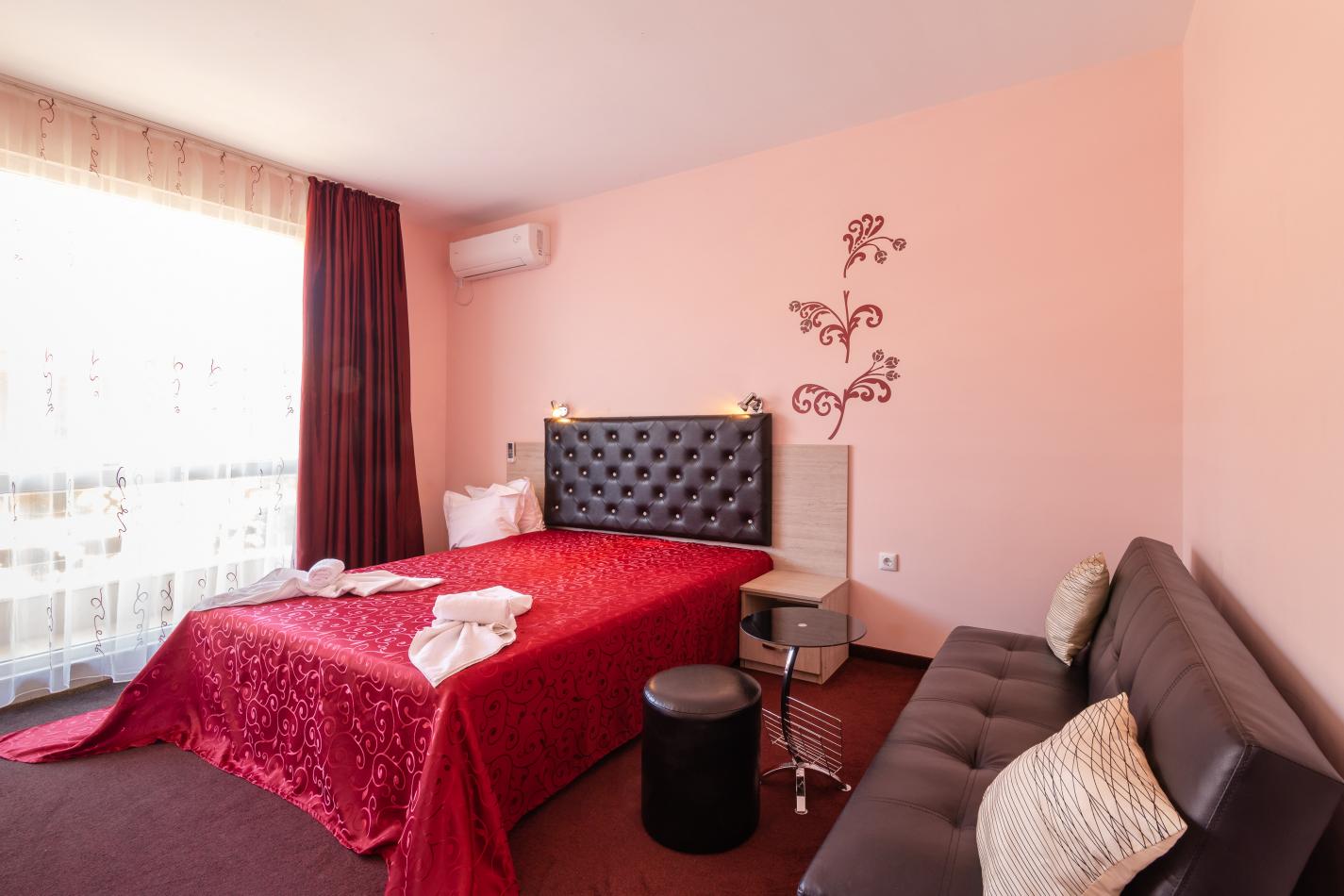 Zeus hotel studio.jpg