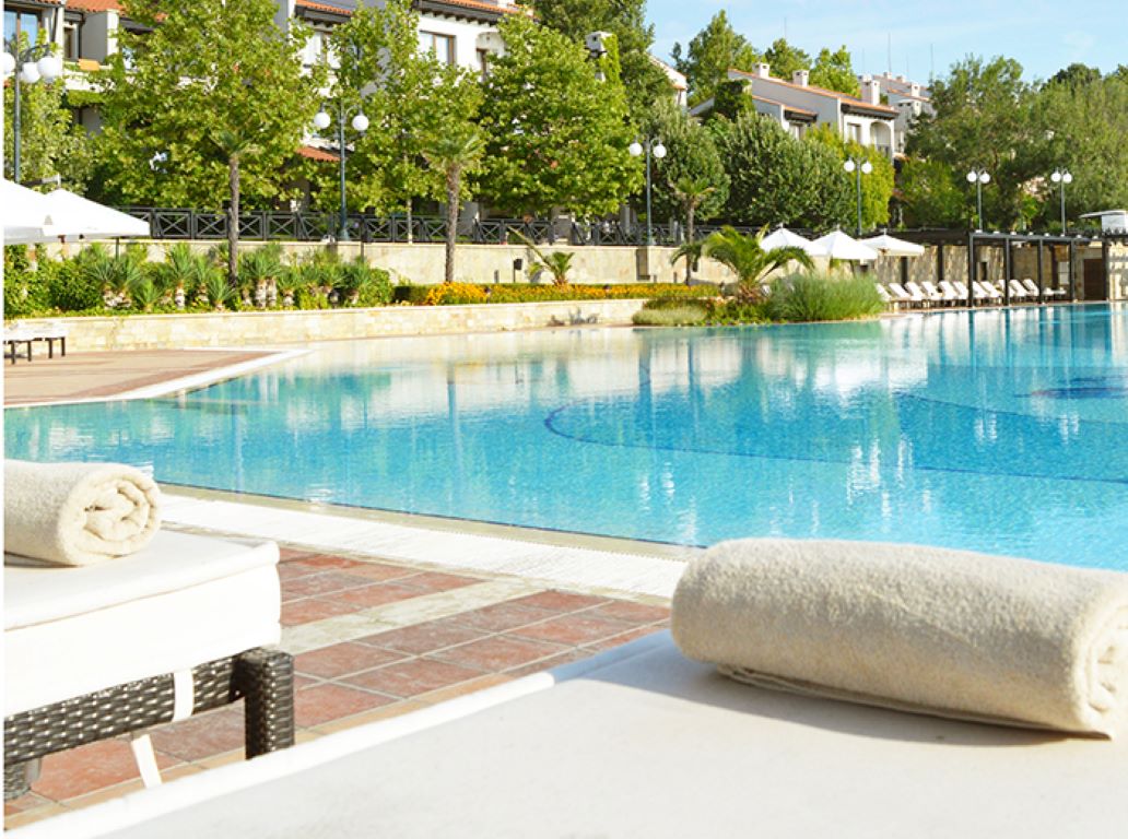 Oasis Premium Apart Hotel-Bazen.jpg