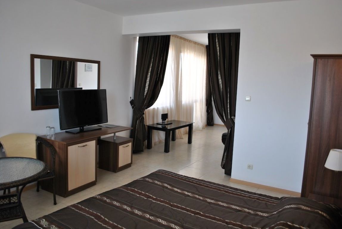 Hotel Korab Renesa soba.jpg