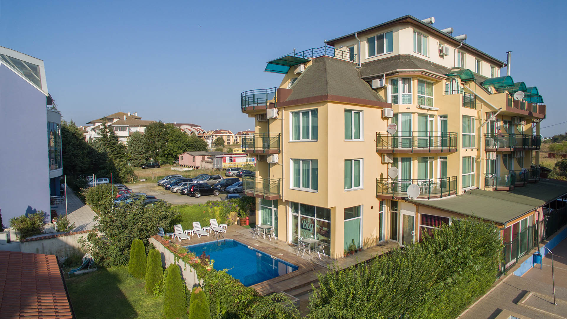 Riviera Nessebar Hotel-Spoljasnji izgled.jpg