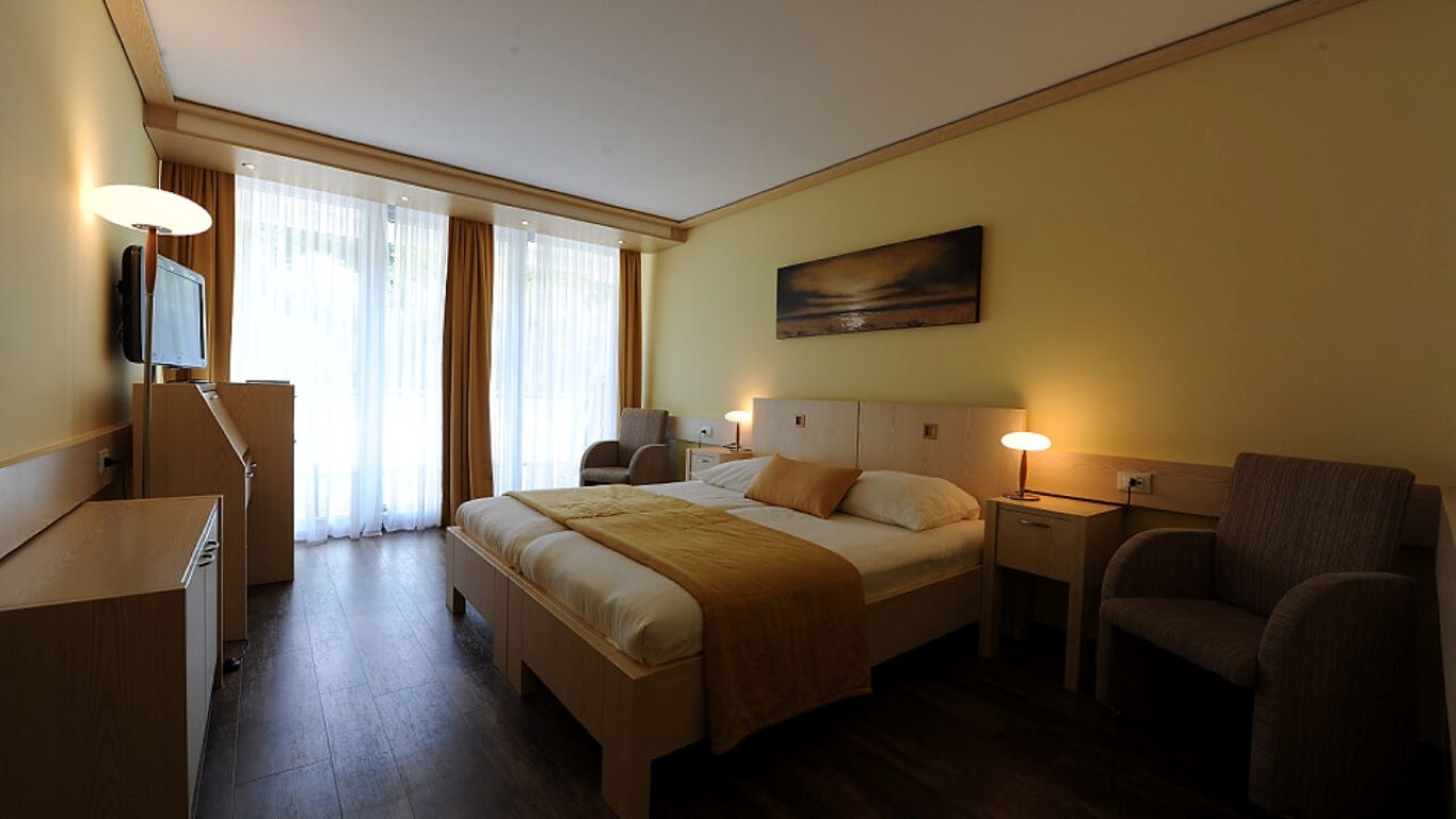 Grand Hotel Donat-Double room.jpg